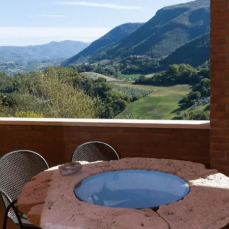 Montanari Agrivillage Bed & Breakfast 3*